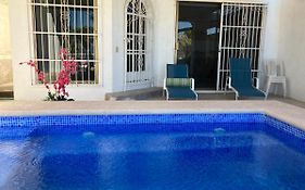 Vista al mar y alberca privada en Sector Bahía